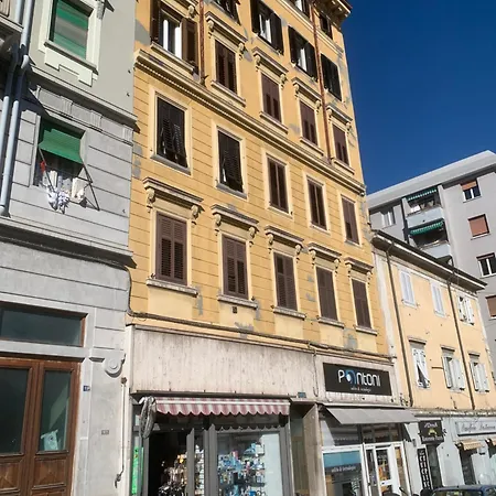 San Giacomo 公寓 的里雅斯特